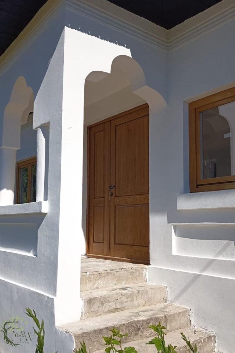 MWC UE004 - 2 CANATE